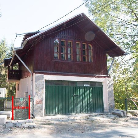 Ferienwohnung Rustic Regal Sinaia Exterior foto