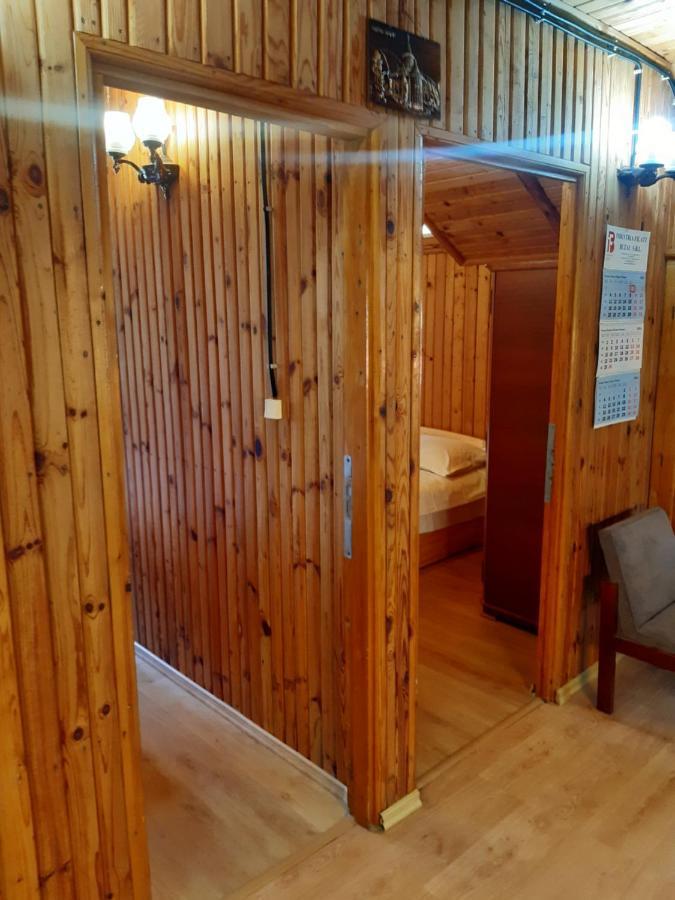 Ferienwohnung Rustic Regal Sinaia Exterior foto